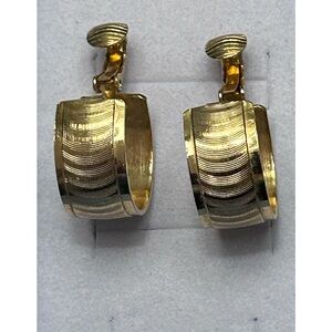 Vintage ladies earrings
